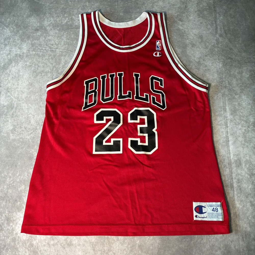 Vintage Champion Michael Jordan Chicago Bulls Jersey 23 Red 48 XL Mens NBA
